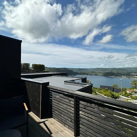 Med Fantastisk Utsikt Apartament Lyngdal